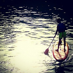 PADDLE SURF EN LAGOS, PADDLE SURF EN RIOS, PADDLE SURF PARA NIÑOS